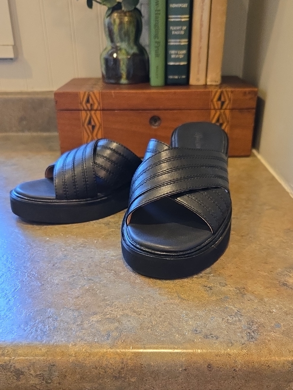 NWOT Madewell Black Leather Sandals Size 6.5